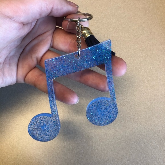 Handmade Music Note Keychain - Picture 2 of 6
